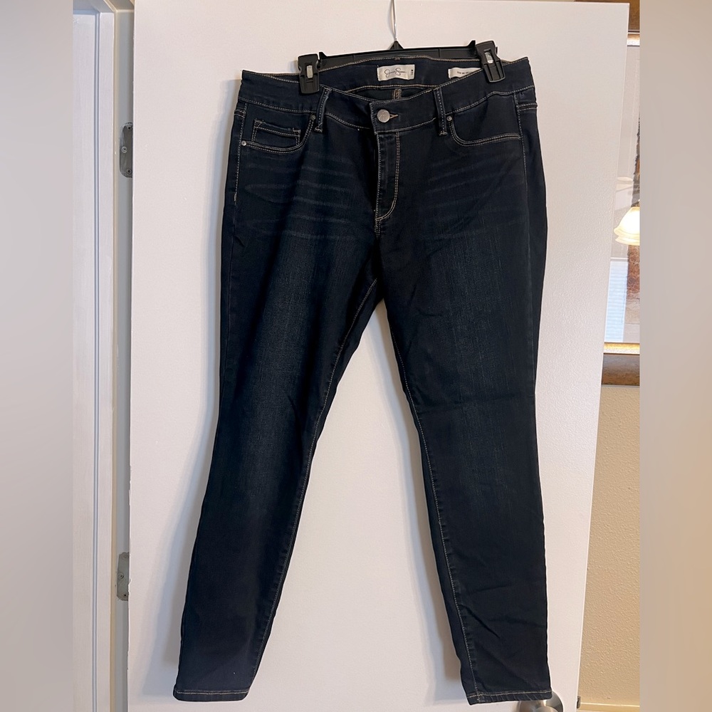 Jessica Simpson kiss me skinny dark wash jeans 16W